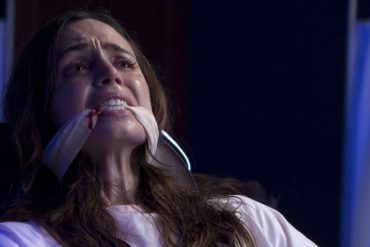 eeliza dushku as a restrained pia carter in eloise h 2017