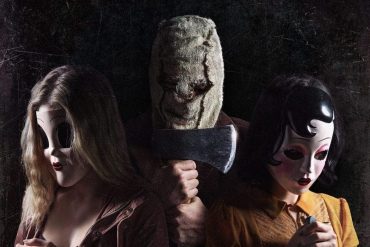 the strangers prey at night poster e1519592395134