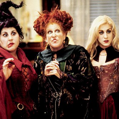 hocus pocus 1993 better midler kathy najimy sarah jessica parker credit allstar picture library alamy stock photo rwdktmat2000x1270 1571935544