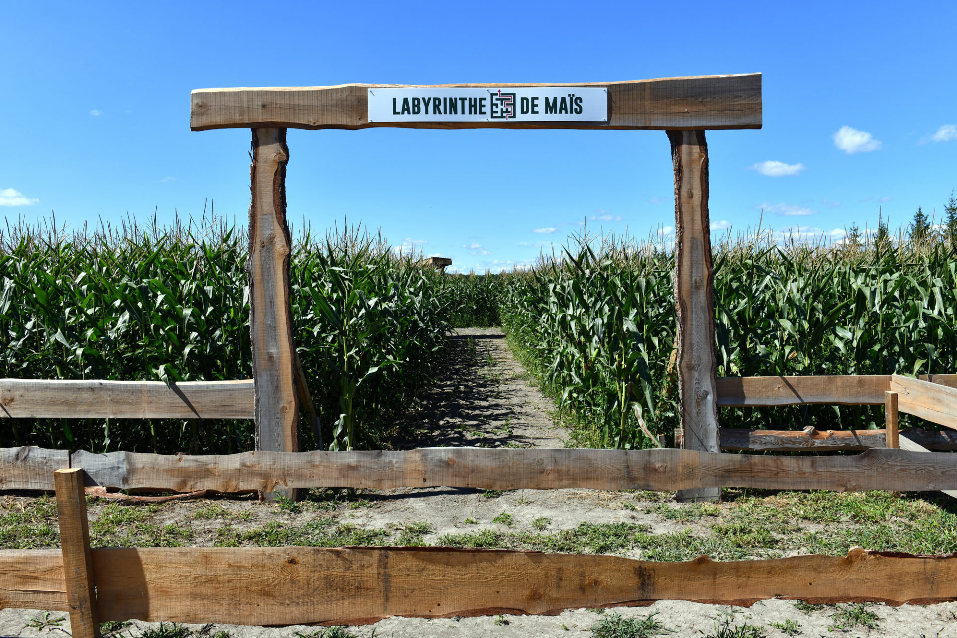 labyrinthe hanté à Sainte-Anne-des-Plaines image