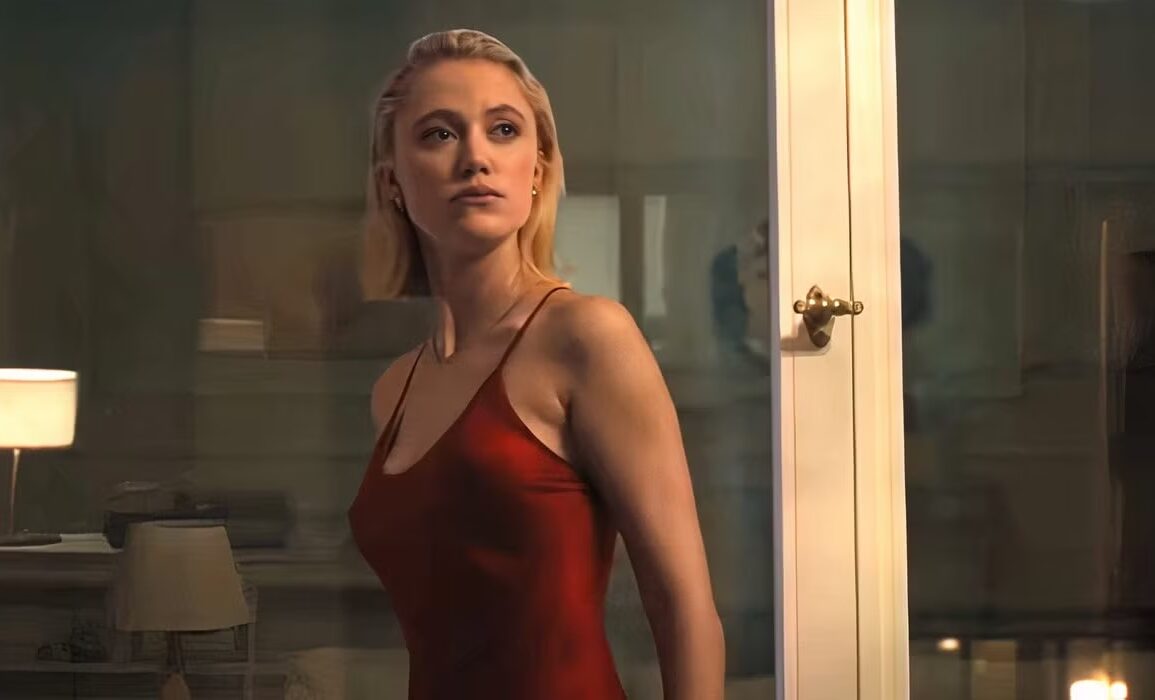 maika monroe 2022 watcher