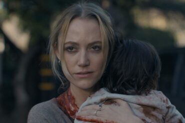 LA MAIN QUI BERCE LENFANT